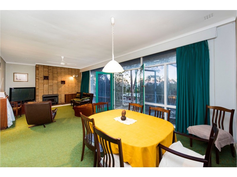 216 Lewis Road, Forrestfield WA 6058