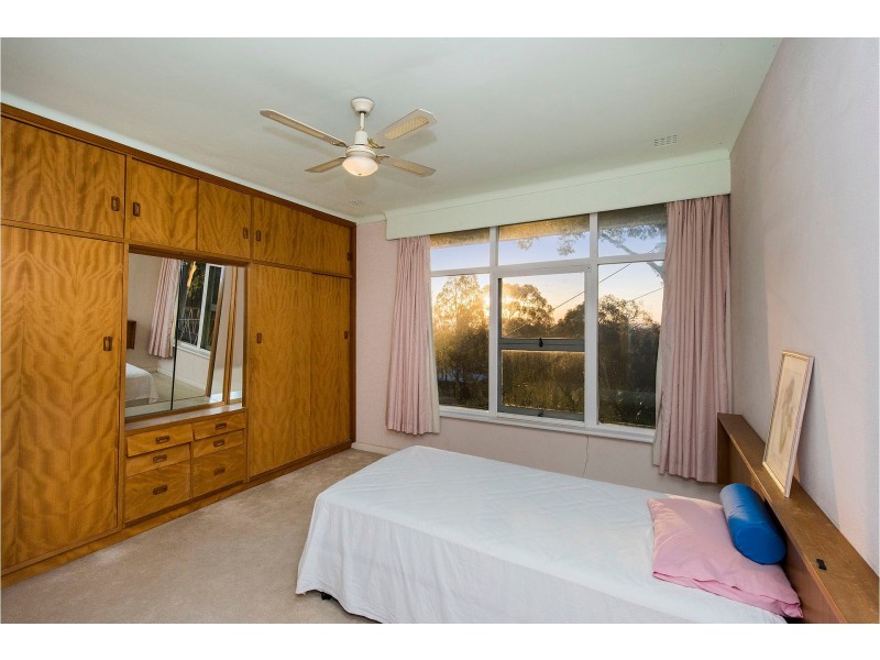 216 Lewis Road, Forrestfield WA 6058