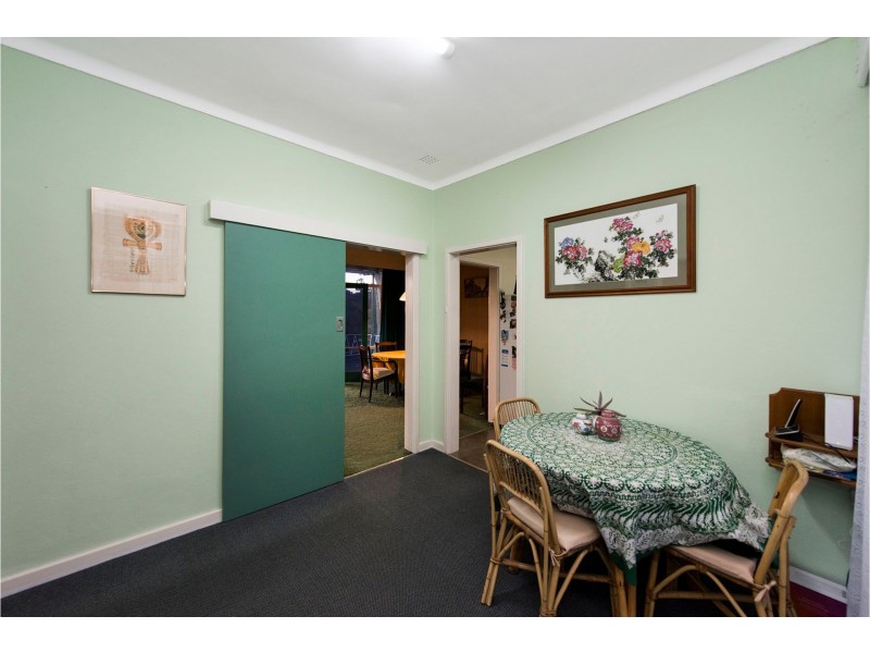 216 Lewis Road, Forrestfield WA 6058