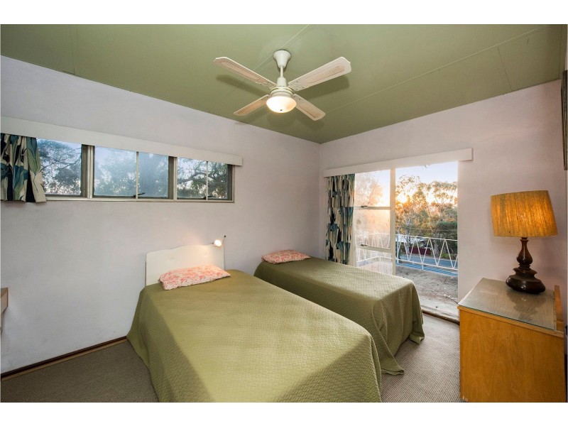 216 Lewis Road, Forrestfield WA 6058