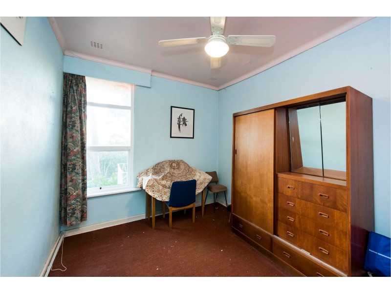 216 Lewis Road, Forrestfield WA 6058