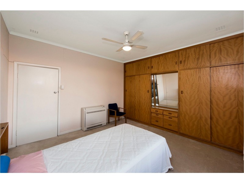 216 Lewis Road, Forrestfield WA 6058