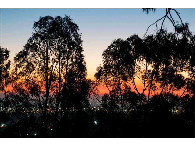 216 Lewis Road, Forrestfield WA 6058