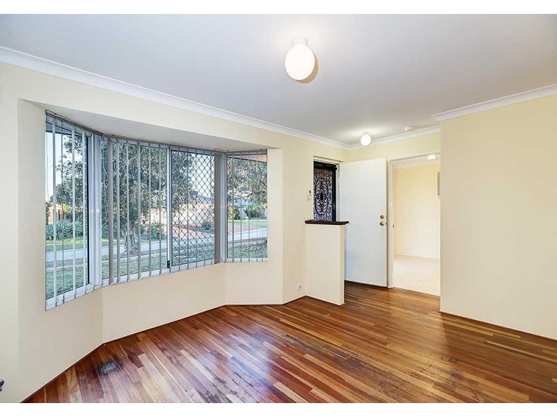 8 Jitti Court, South Guildford WA 6055