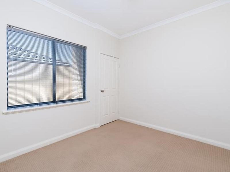 2/7 Wyatt Road, Bayswater WA 6053