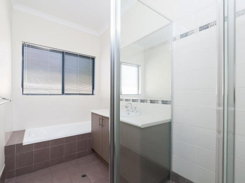 2/7 Wyatt Road, Bayswater WA 6053