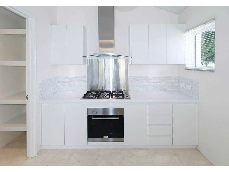 2/33 Hamersley Street, Midland WA 6056