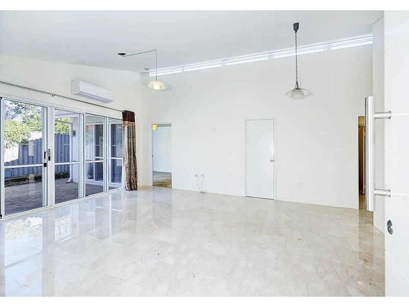 2/33 Hamersley Street, Midland WA 6056