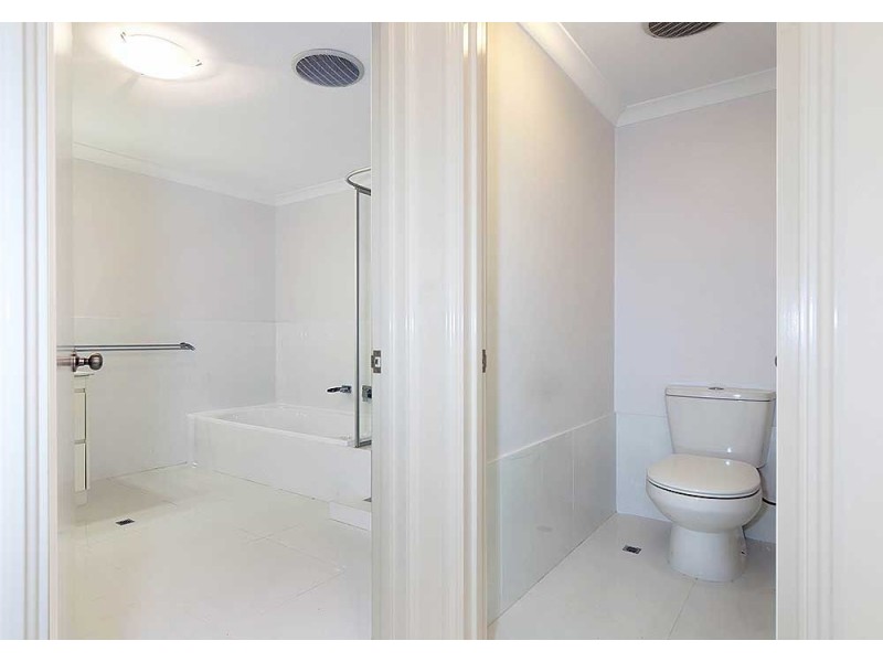 2/33 Hamersley Street, Midland WA 6056