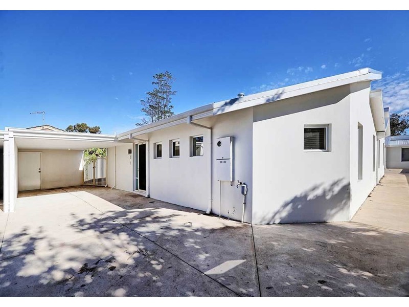 2/33 Hamersley Street, Midland WA 6056