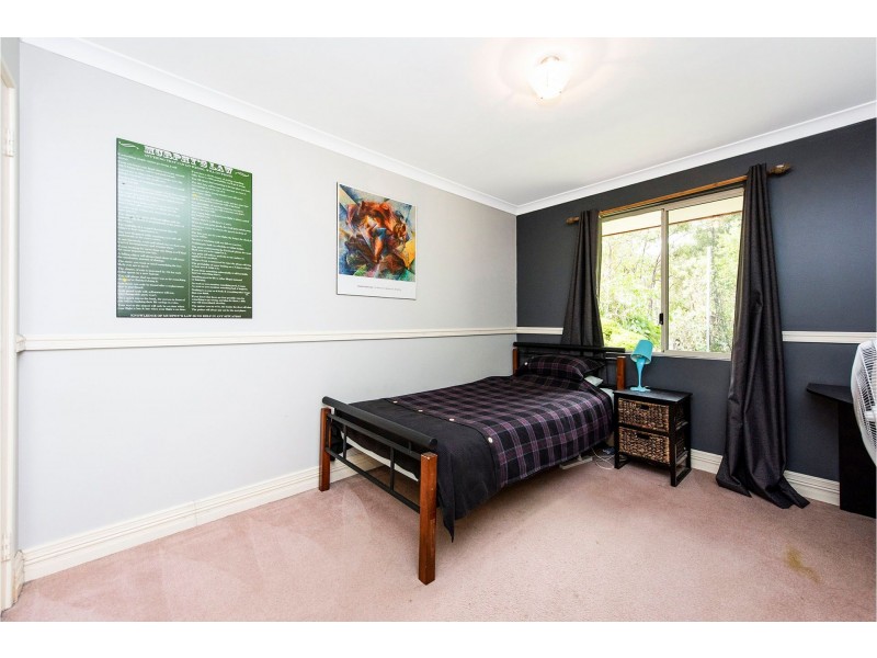 18 Massey Turn, Mundaring WA 6073