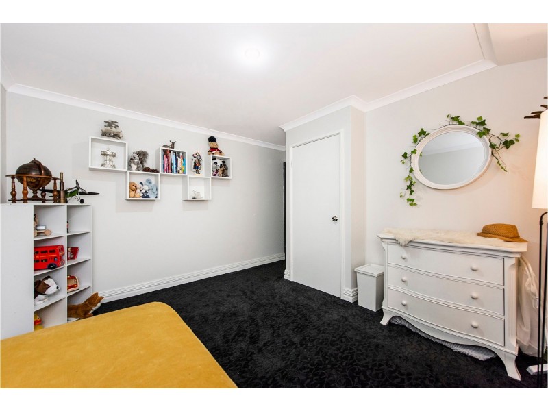 4 Fleet Circle, High Wycombe WA 6057