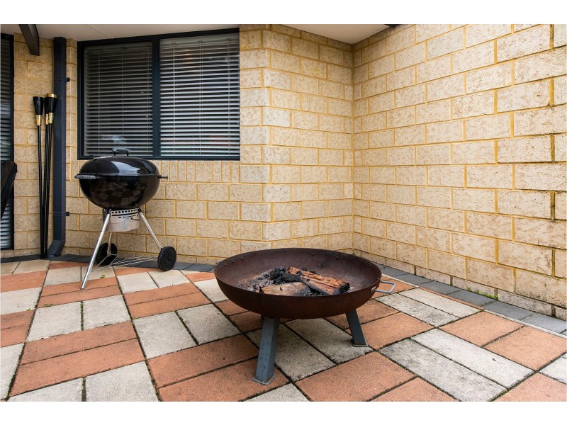 4 Fleet Circle, High Wycombe WA 6057