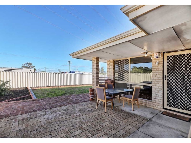 11/7 Park Road, Midvale WA 6056