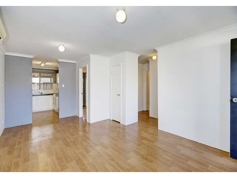 11/7 Park Road, Midvale WA 6056