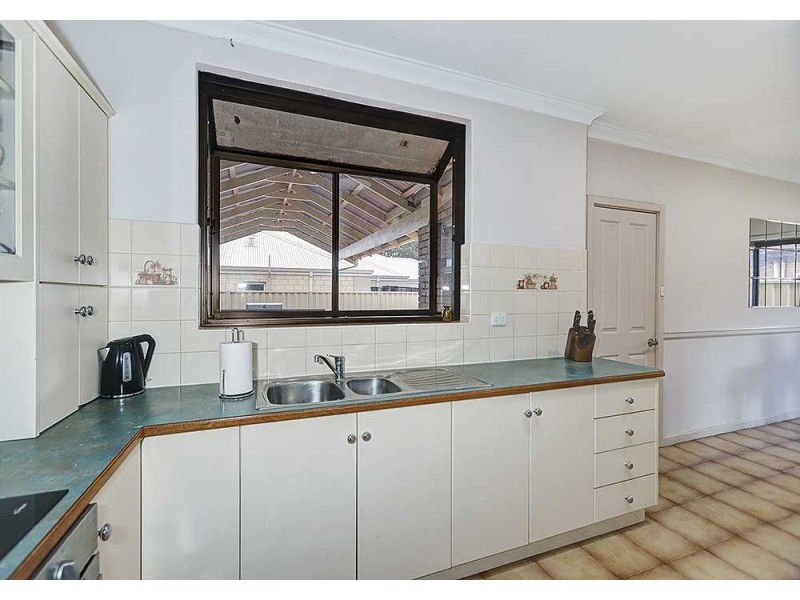 24 Albemarle Way, High Wycombe WA 6057