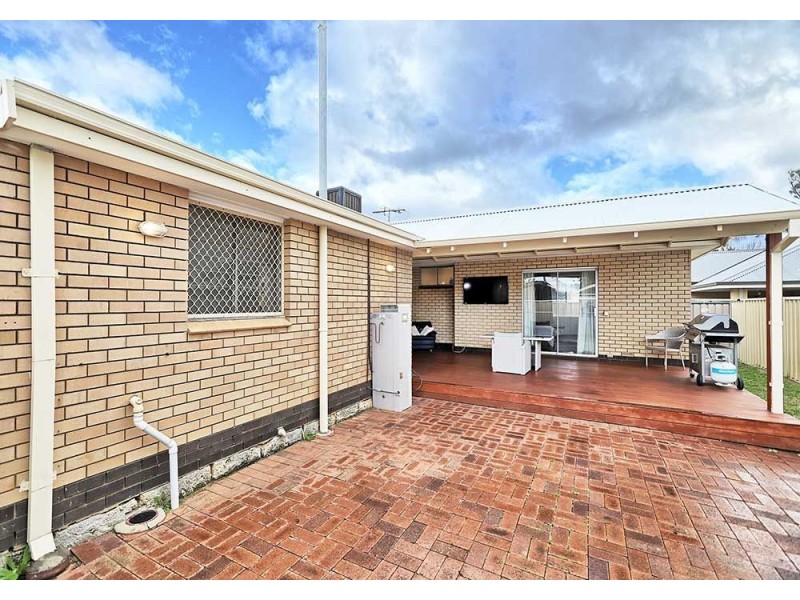 24 Albemarle Way, High Wycombe WA 6057