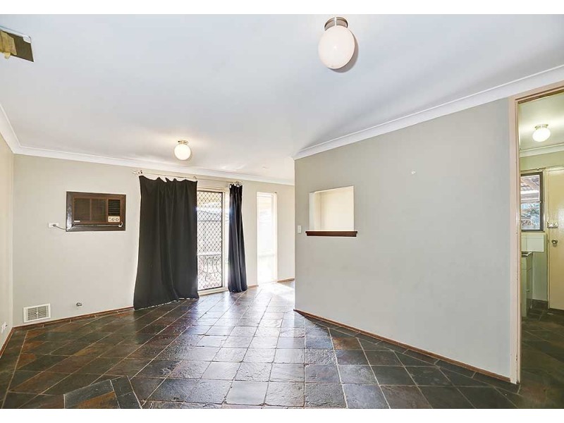 7 Conifer Street, Maddington WA 6109