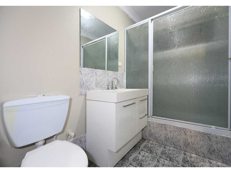 7 Conifer Street, Maddington WA 6109