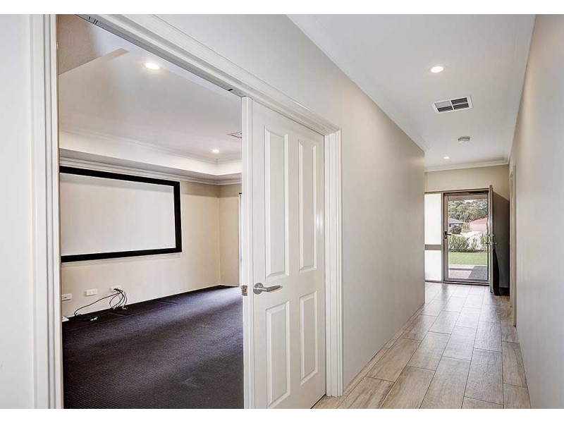 18 Bluebell, High Wycombe WA 6057