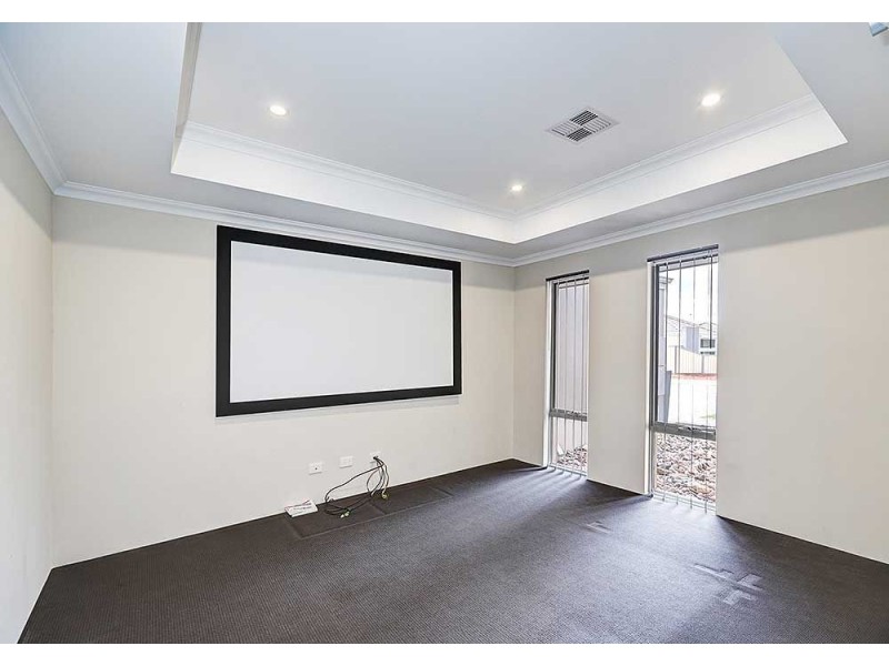 18 Bluebell, High Wycombe WA 6057