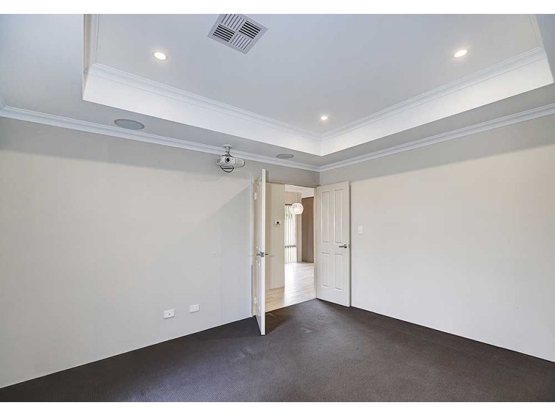 18 Bluebell, High Wycombe WA 6057