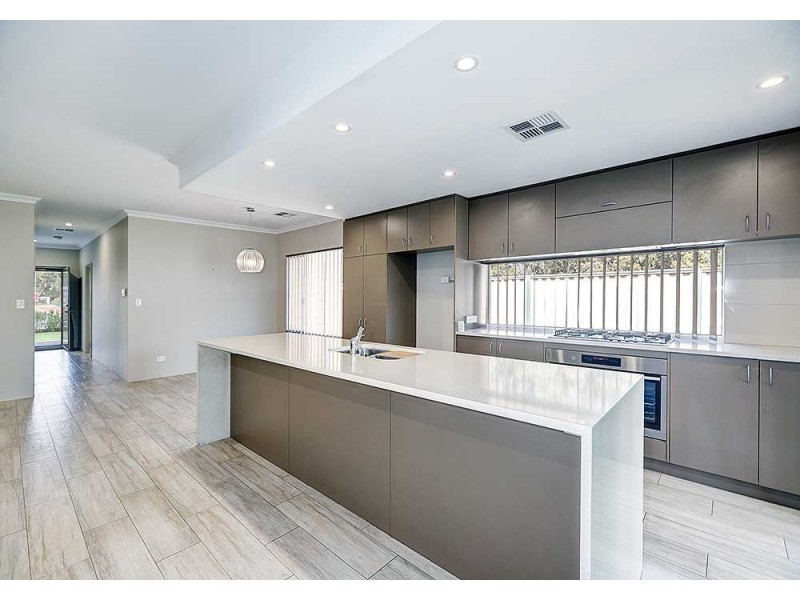 18 Bluebell, High Wycombe WA 6057