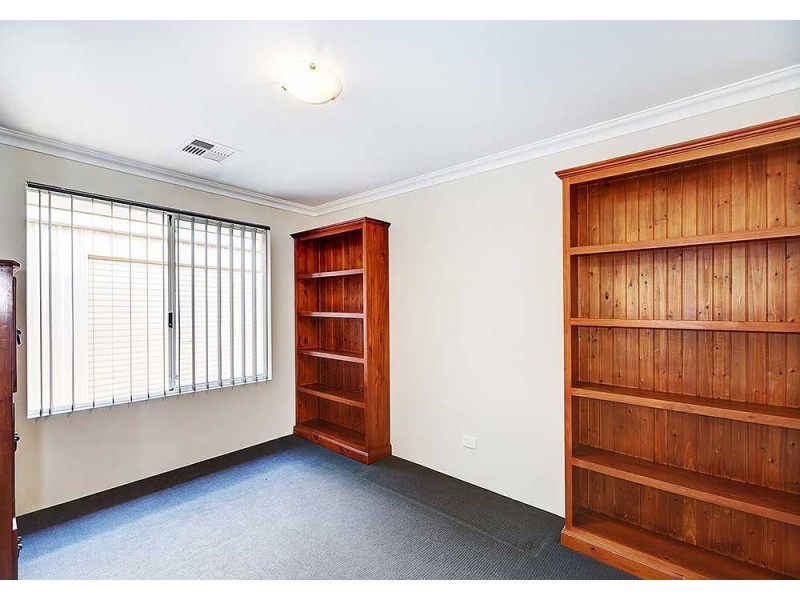 18 Bluebell, High Wycombe WA 6057