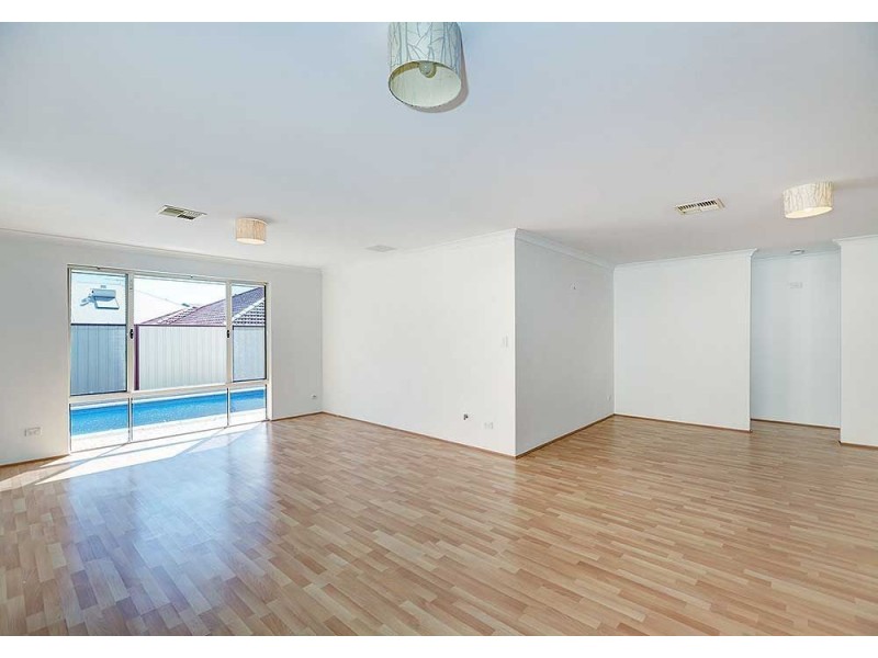 1 Ashford Road, High Wycombe WA 6057