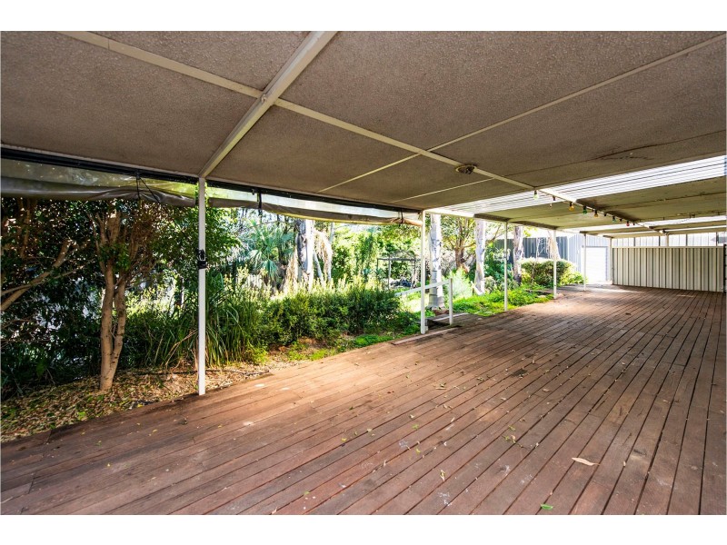 4 Bridgwood Road, Lesmurdie WA 6076