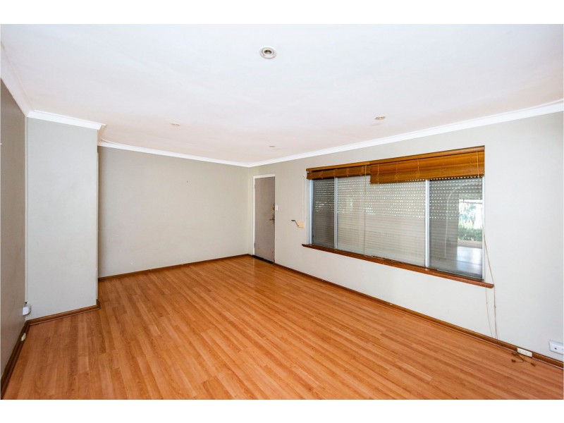 4 Bridgwood Road, Lesmurdie WA 6076