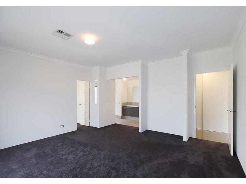 5 Seabrook Chase, Helena Valley WA 6056