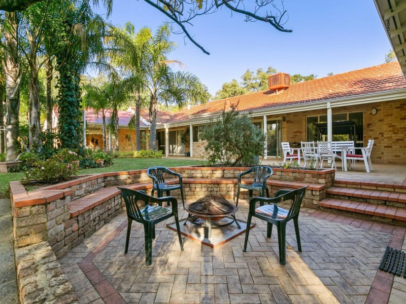 31 Maud Road, Maida Vale WA 6057