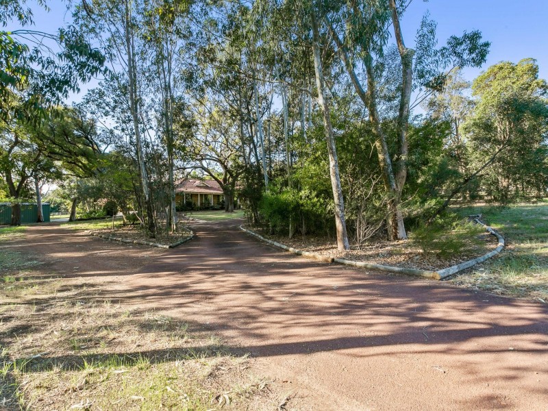 31 Maud Road, Maida Vale WA 6057