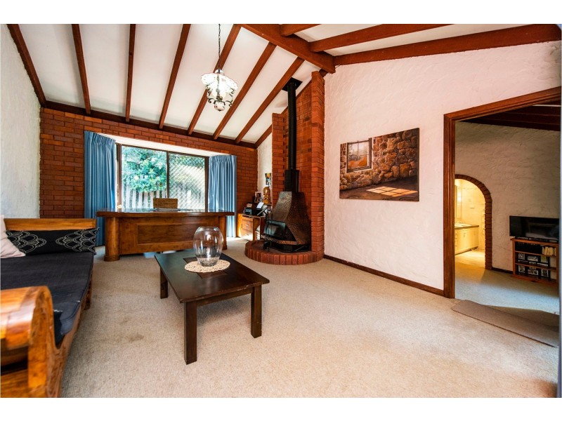 113 Lesmurdie Road, Lesmurdie WA 6076