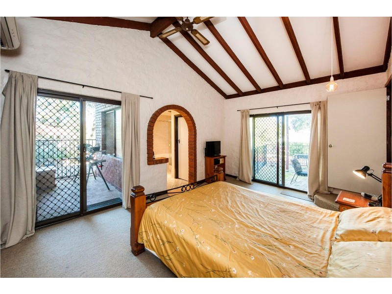 113 Lesmurdie Road, Lesmurdie WA 6076