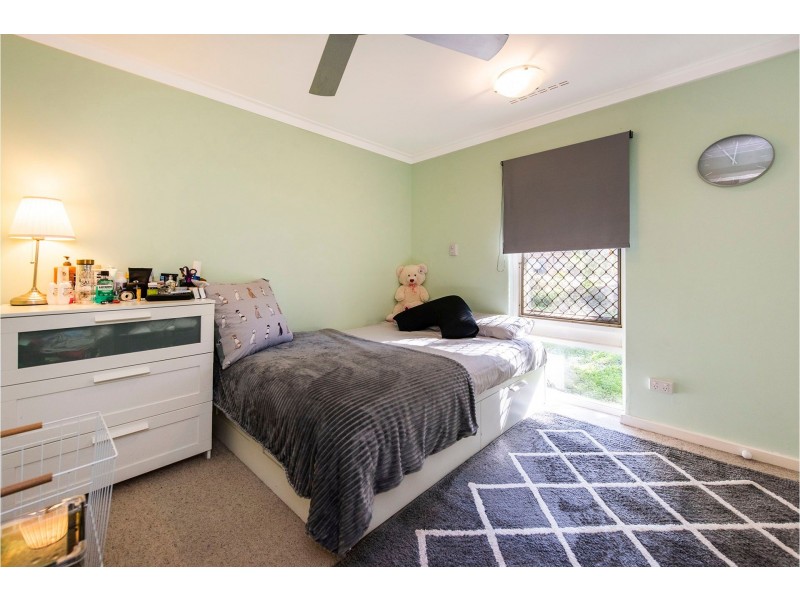 113 Lesmurdie Road, Lesmurdie WA 6076