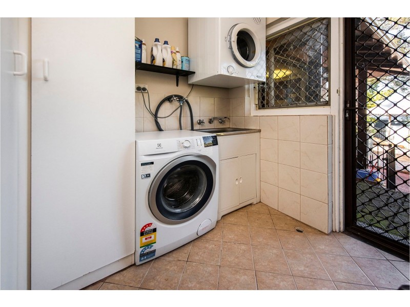 113 Lesmurdie Road, Lesmurdie WA 6076