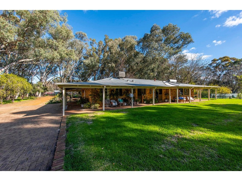 222 Utley Road, Serpentine WA 6125