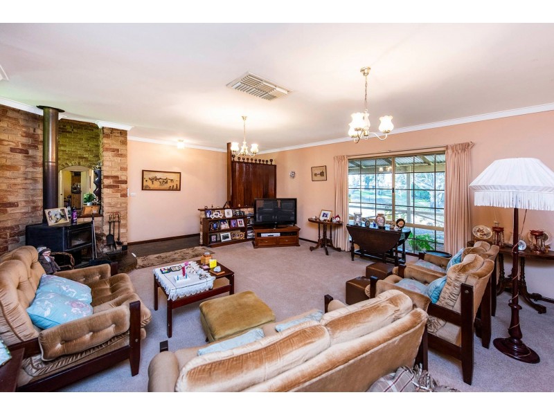 222 Utley Road, Serpentine WA 6125