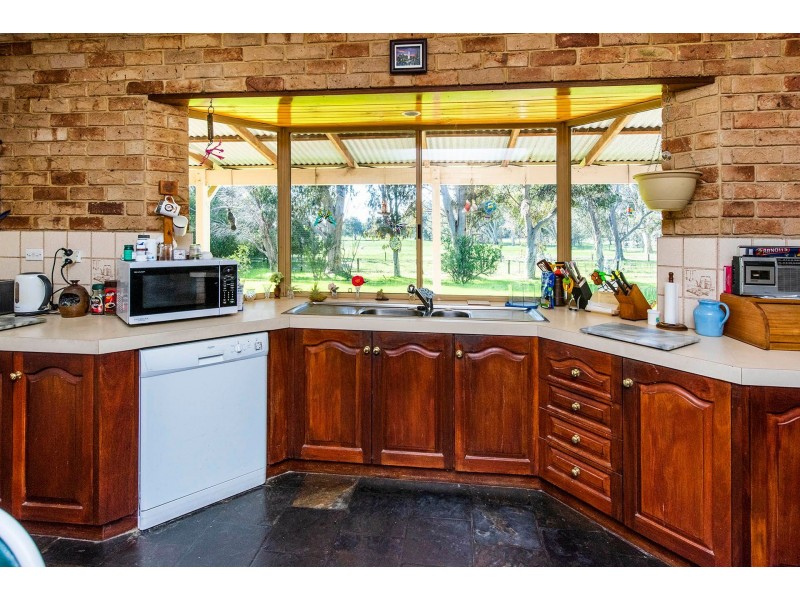 222 Utley Road, Serpentine WA 6125