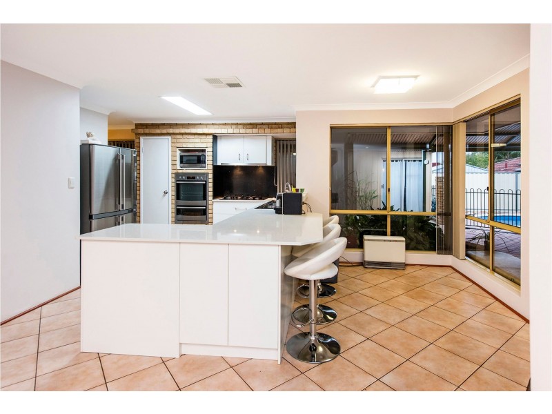 5 Cosson Way, High Wycombe WA 6057