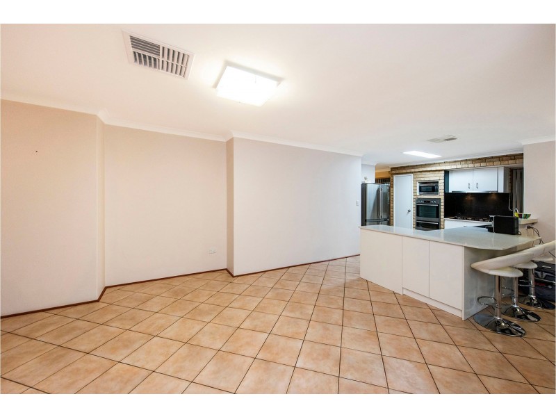 5 Cosson Way, High Wycombe WA 6057