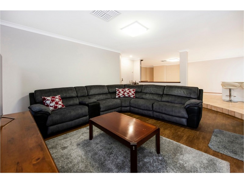 5 Cosson Way, High Wycombe WA 6057