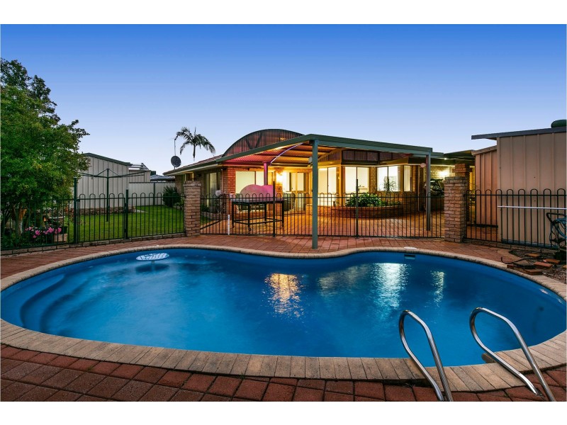 5 Cosson Way, High Wycombe WA 6057