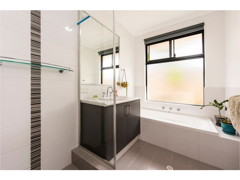 7A Richards Road, High Wycombe WA 6057