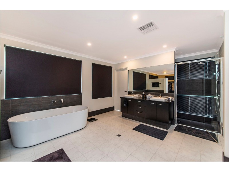 58 Lomandra Road, Helena Valley WA 6056