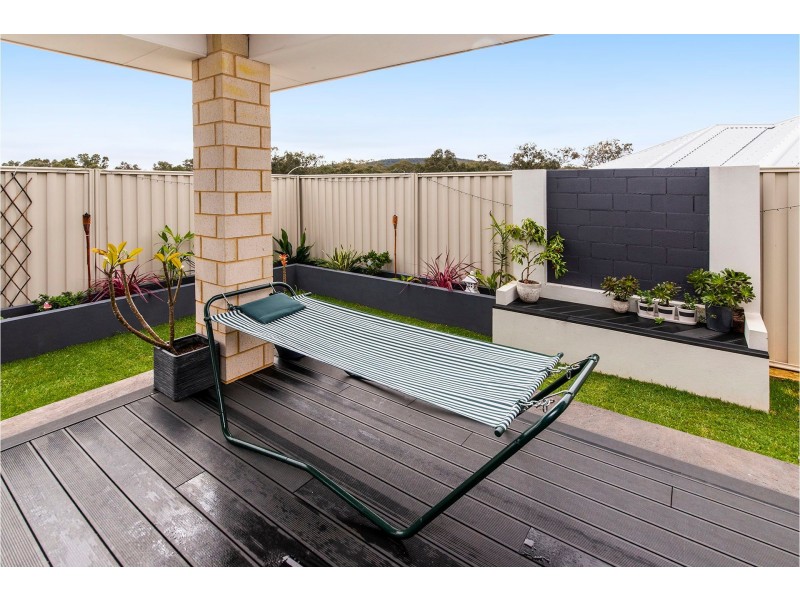 58 Lomandra Road, Helena Valley WA 6056