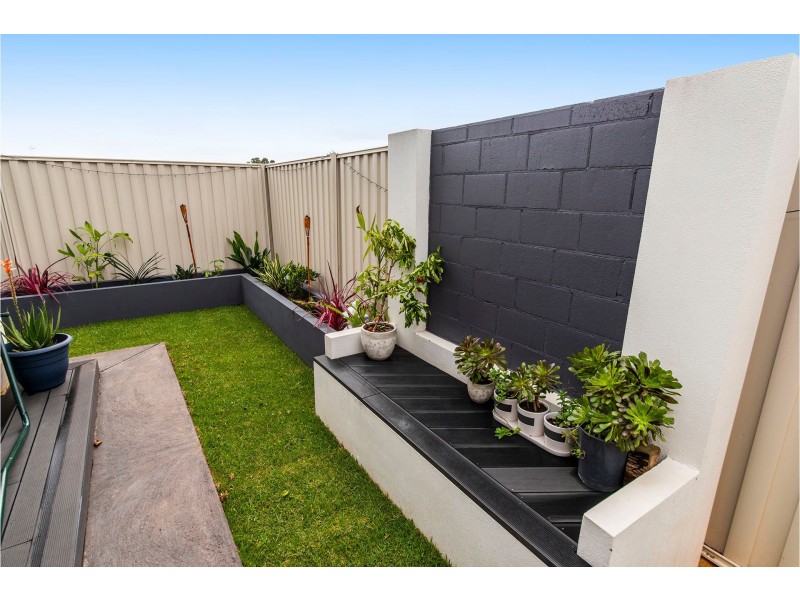 58 Lomandra Road, Helena Valley WA 6056