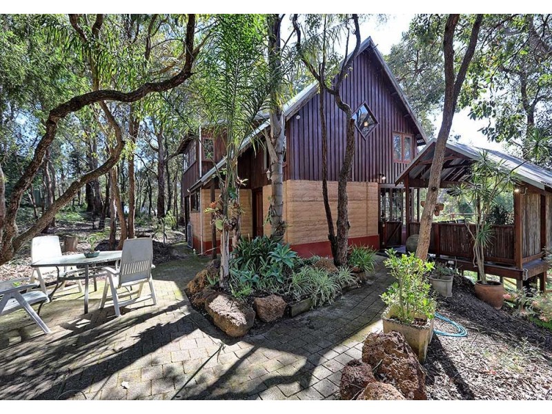 425 Glen Forrest Drive, Glen Forrest WA 6071